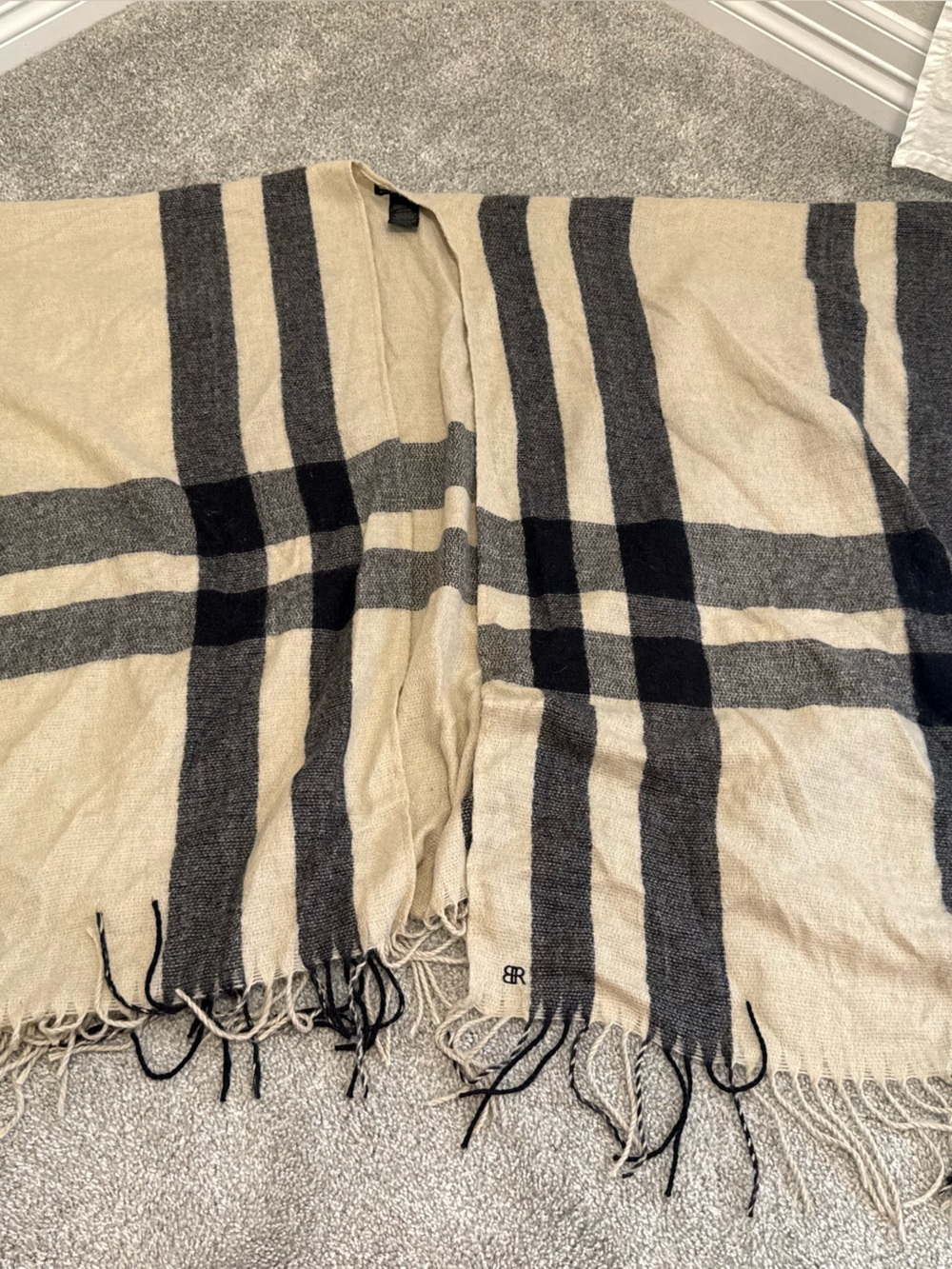 Banana Republic Plaid Cashmere Wool Blend Ruana Poncho Wrap OS